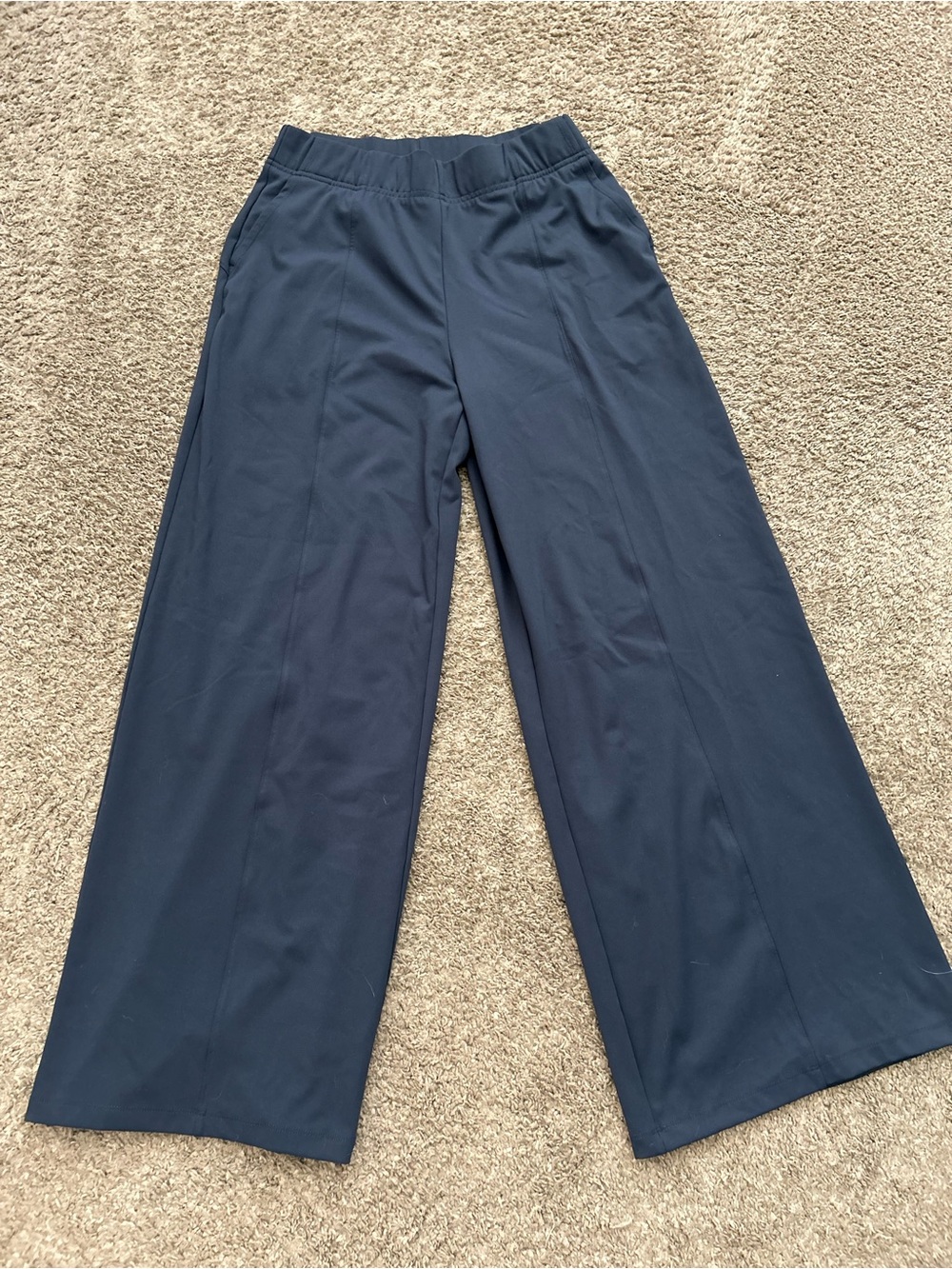 Old Navy Wide-Leg Pull-On Pants in Navy Blue